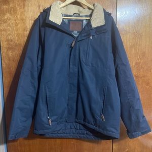Brand new w/o tags. Men’s Free Country winter coat with hood.